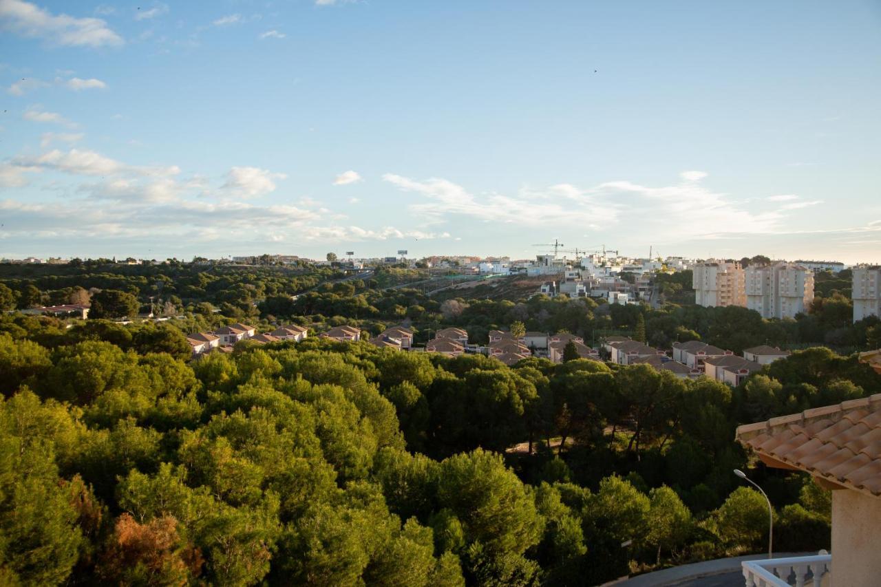 Open View Pinetree Penthouse Leilighet Campoamor Eksteriør bilde